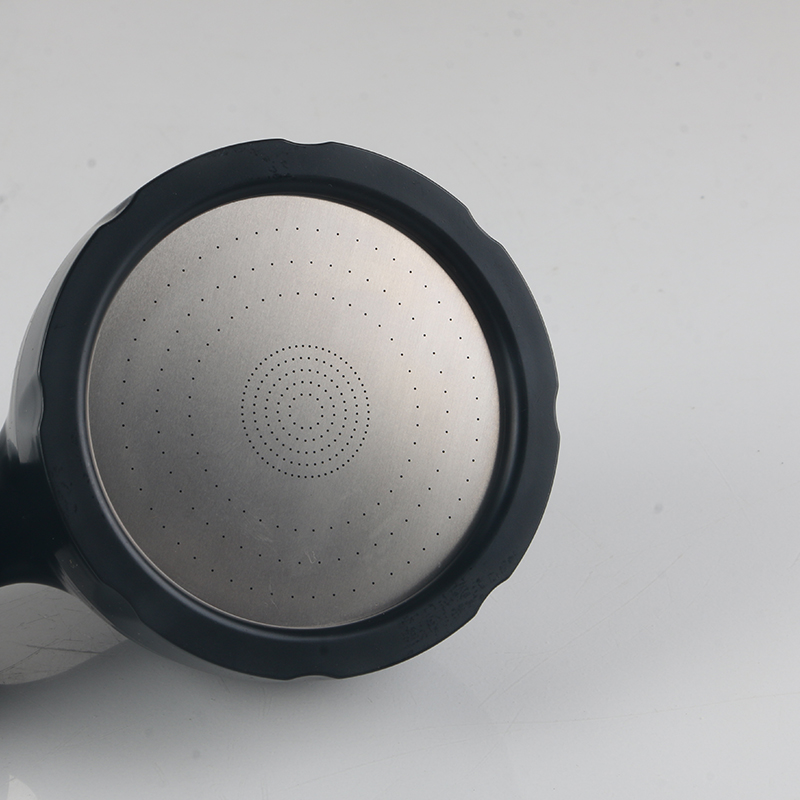 Doccia nera con soffione oscillante giapponese