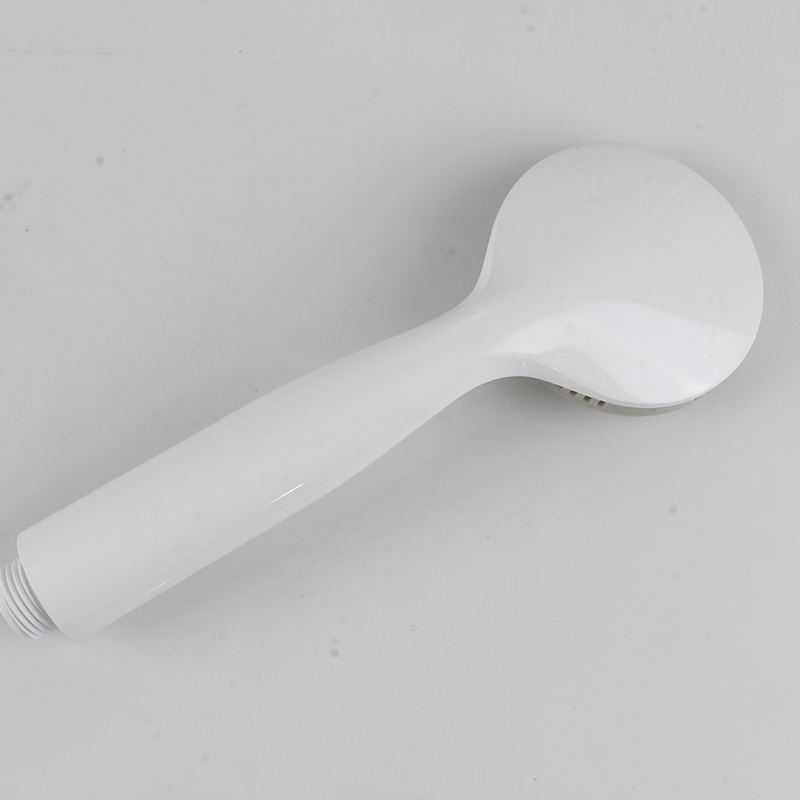 Come prevenire l'accumulo di calcale nei soffitto in plastica?